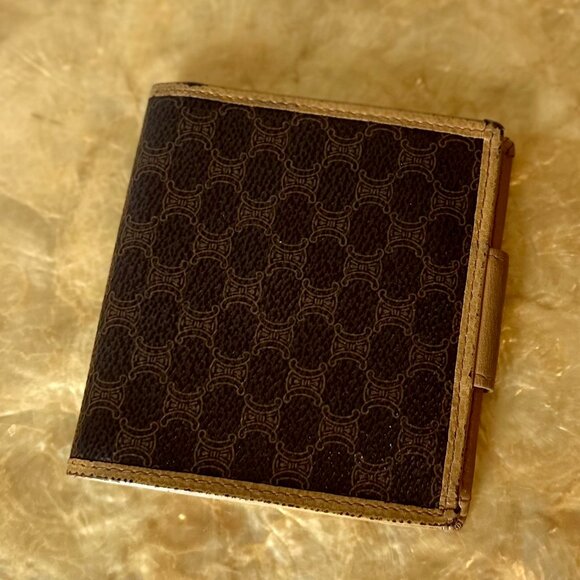 Preloved Celine Macadam Bifold Wallet - Picture 8 of 14